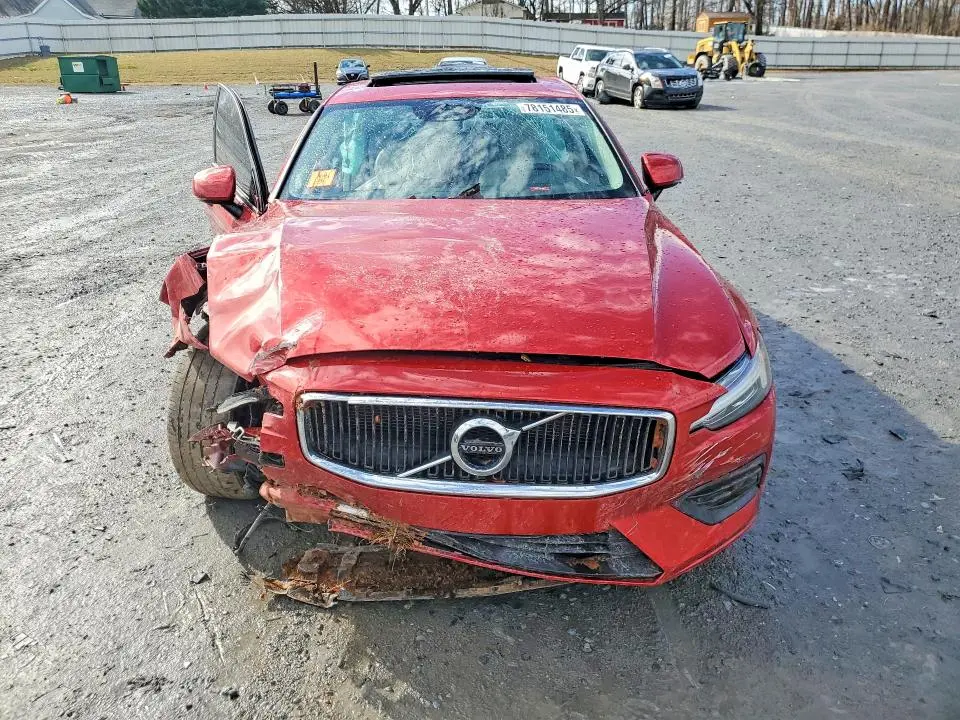 2019 VOLVO S60 T5 MOMENTUM  