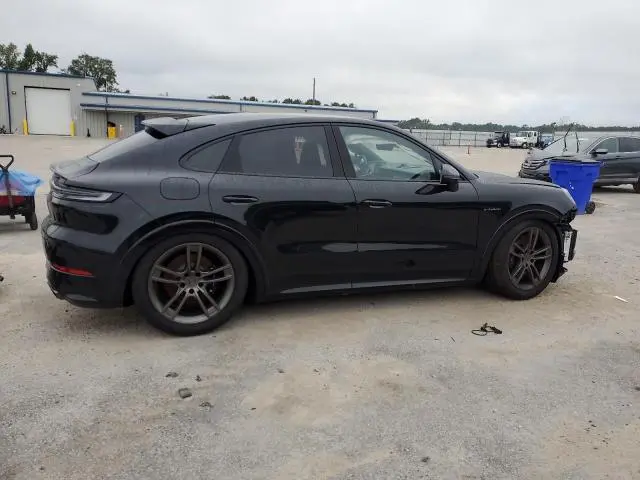 2025 PORSCHE CAYENNE TURBO E-HYBRID COUPE  
