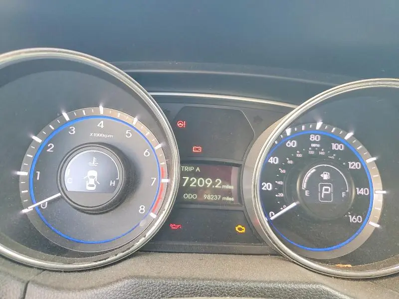 2014 HYUNDAI SONATA GLS  