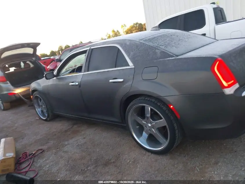 2016 CHRYSLER 300C  