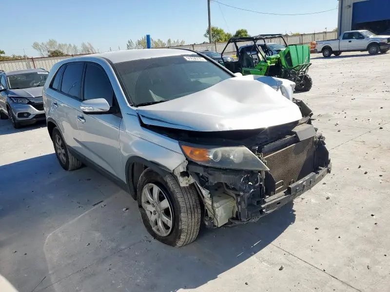 2012 KIA SORENTO BASE  