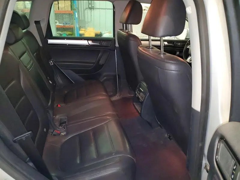 2013 VOLKSWAGEN TOUAREG V6 TDI  