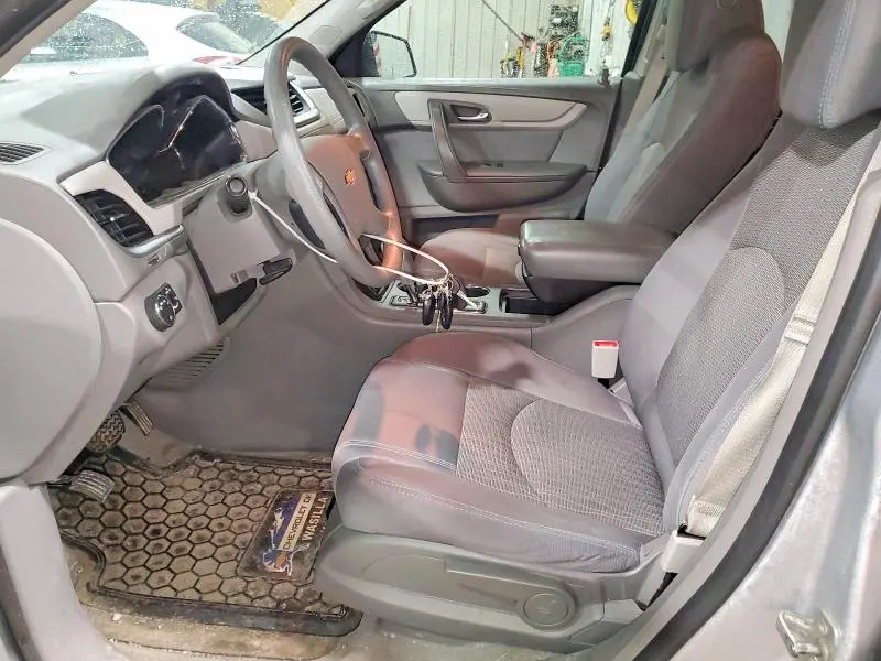 2016 CHEVROLET TRAVERSE LS  