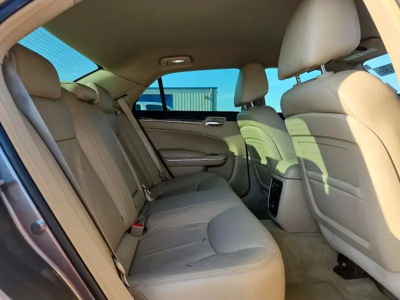 2012 CHRYSLER 300 LIMITED  