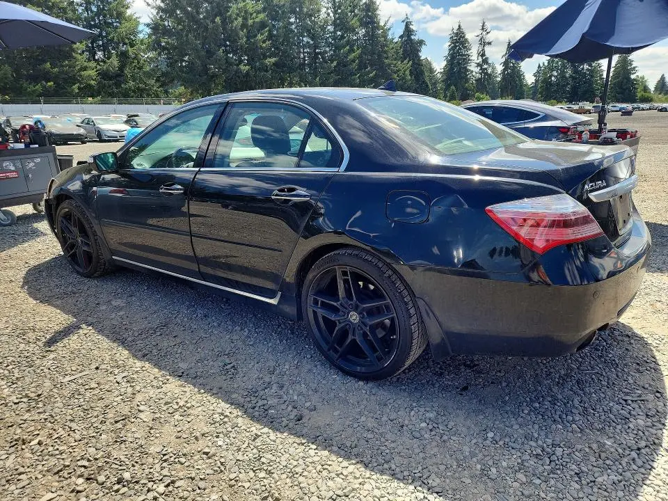 2011 ACURA RL   