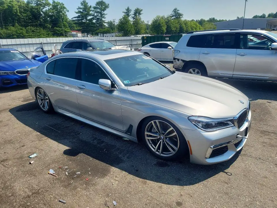 2017 BMW 750 XI  