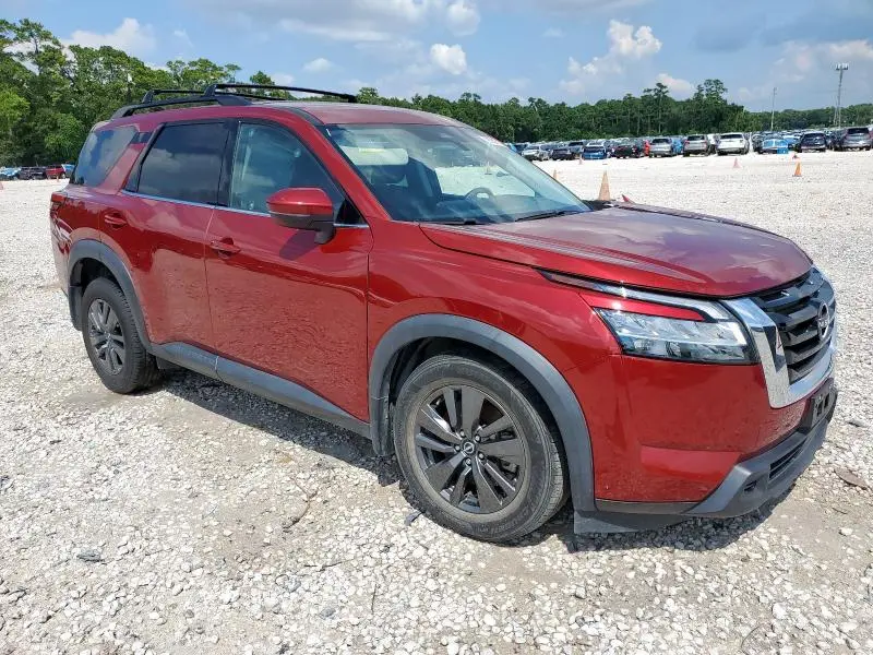 2022 NISSAN PATHFINDER SV  