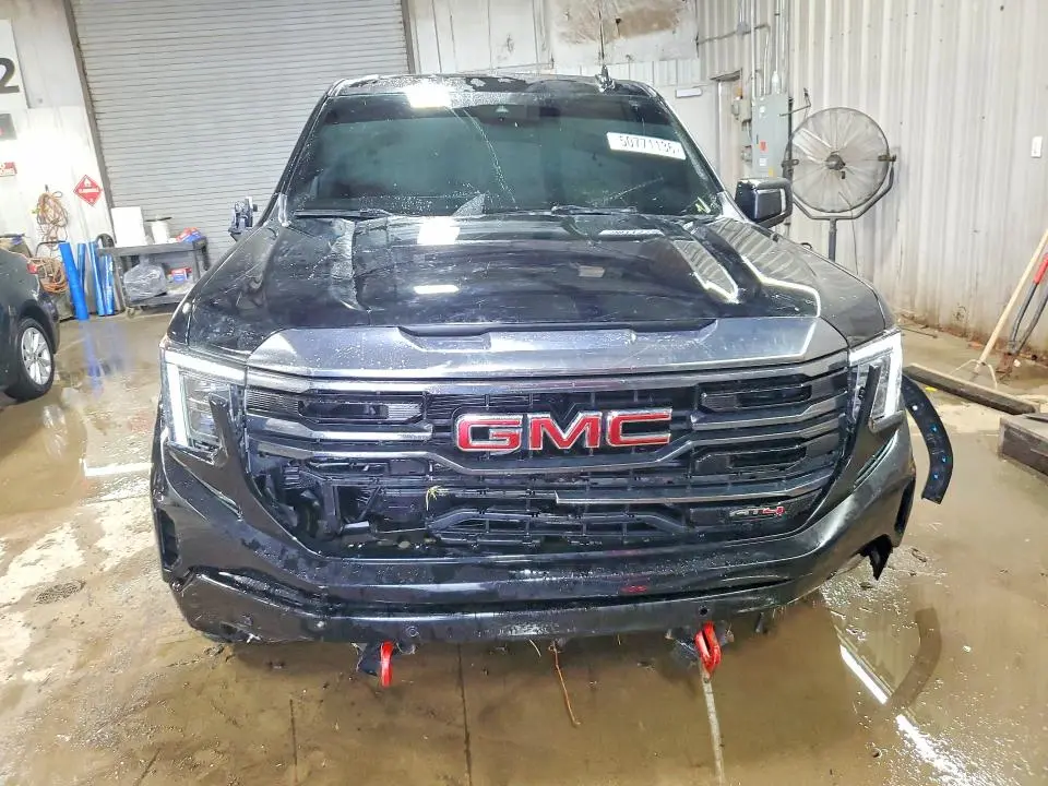 2024 GMC SIERRA K1500 AT4  