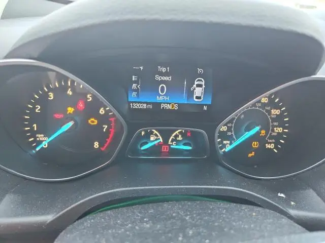 2017 FORD ESCAPE SE  