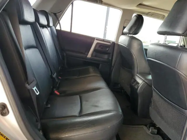 2010 TOYOTA 4RUNNER SR5  