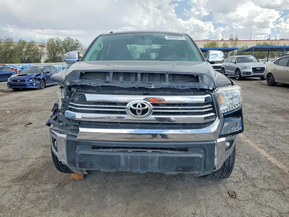 2016 TOYOTA TUNDRA CREWMAX SR5  