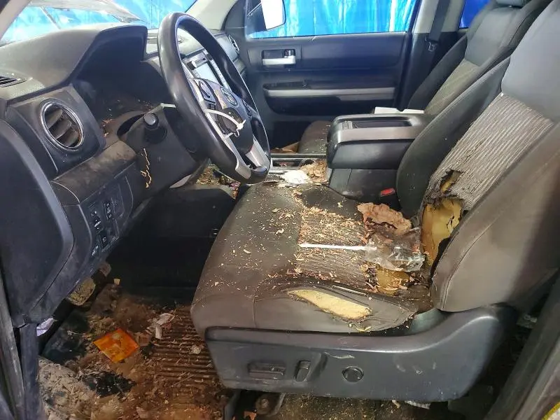 2018 TOYOTA TUNDRA SR5  