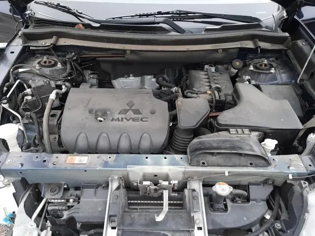 2019 MITSUBISHI OUTLANDER SE