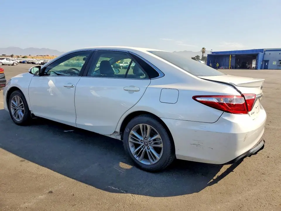 2017 TOYOTA CAMRY SE  