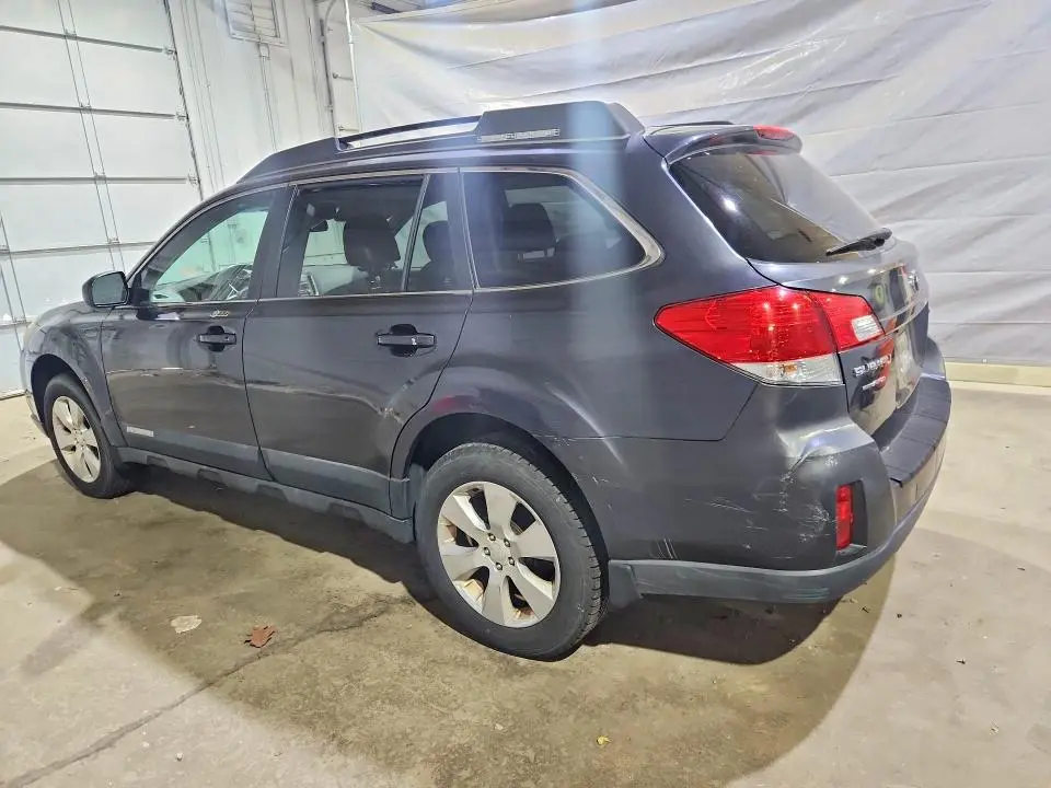 2010 SUBARU OUTBACK 2.5I LIMITED  
