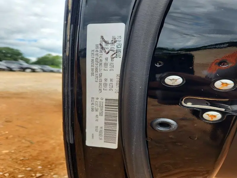 2015 DODGE CHALLENGER SXT PLUS  
