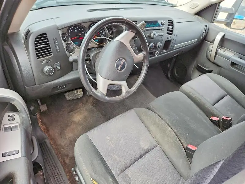 2010 GMC SIERRA K2500 SLE  