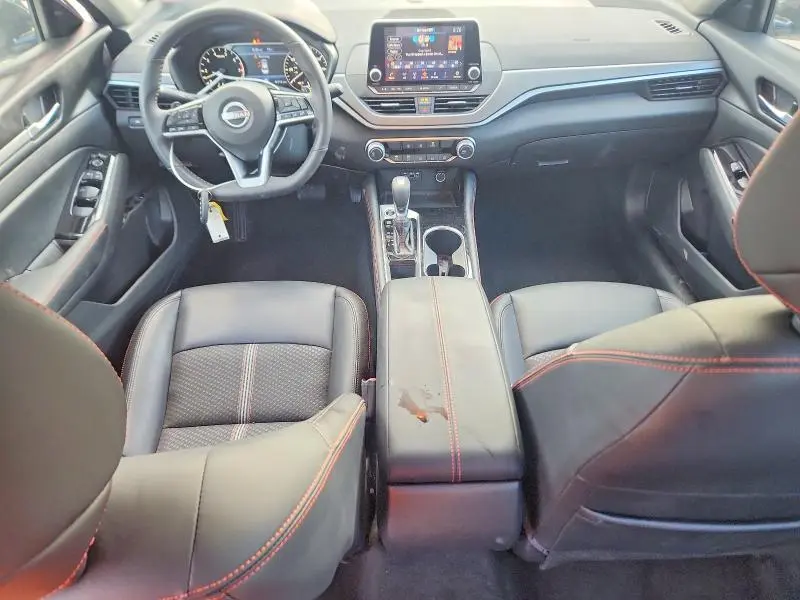 2024 NISSAN ALTIMA SR  
