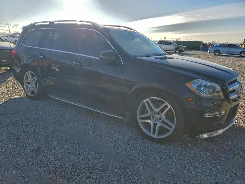 2015 MERCEDES-BENZ GL 550 4MATIC  