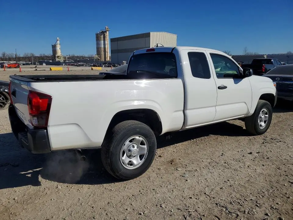 2023 TOYOTA TACOMA SR  
