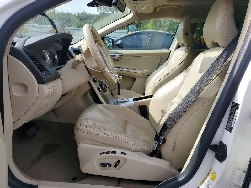 2011 VOLVO XC60 3.2  