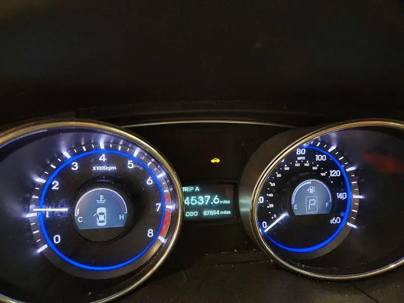 2011 HYUNDAI SONATA GLS  