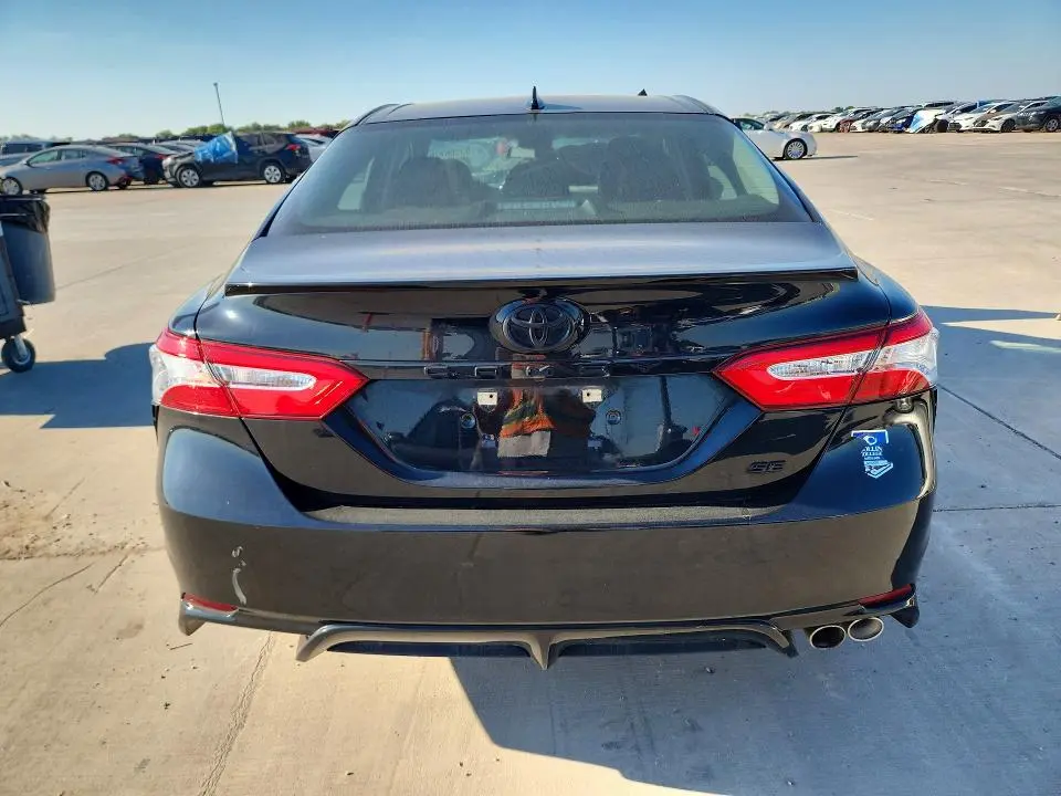2020 TOYOTA CAMRY SE NIGHTSHADE  