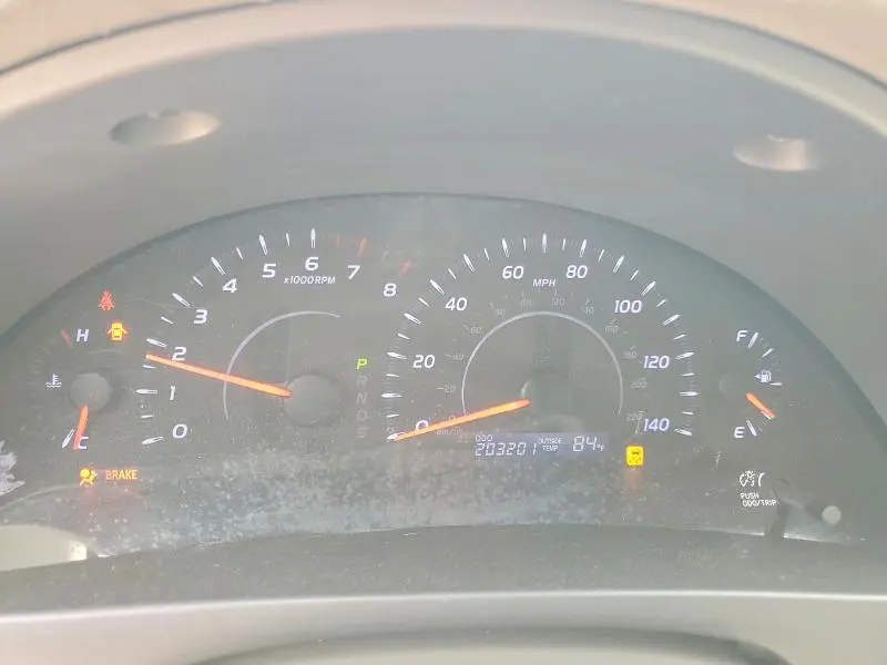 2010 TOYOTA CAMRY LE  