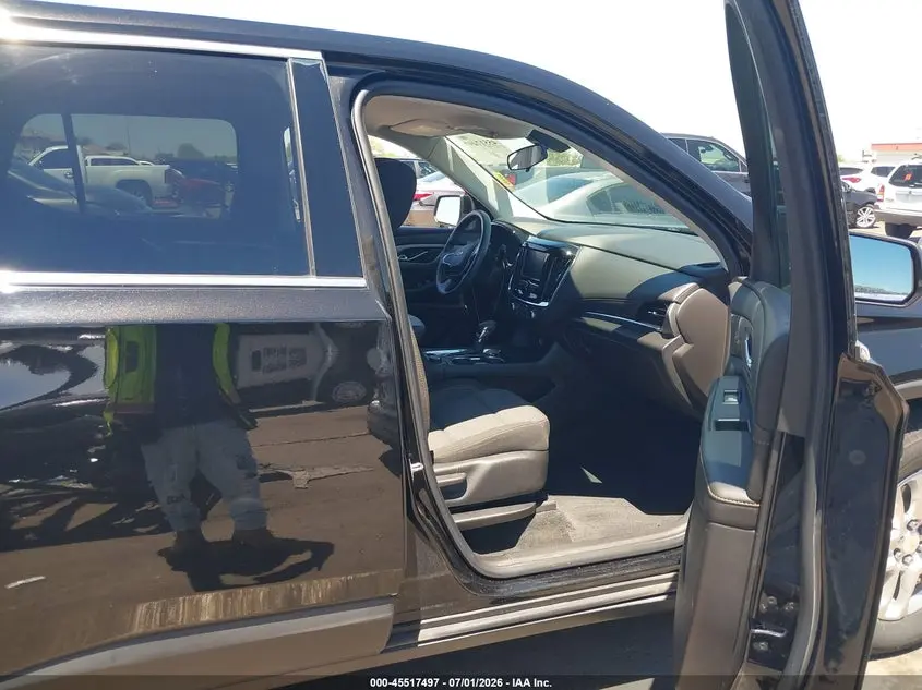 2021 CHEVROLET TRAVERSE FWD LS