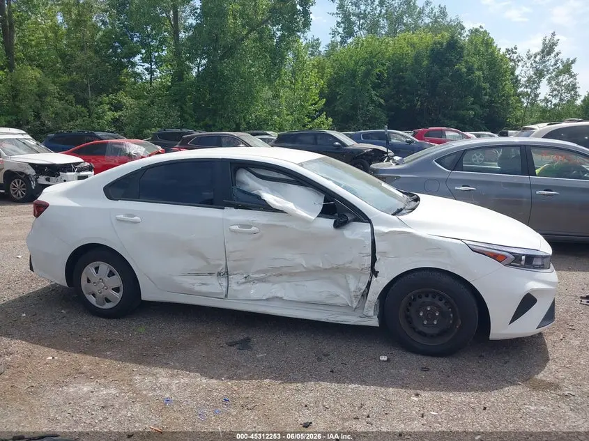2024 KIA FORTE LX