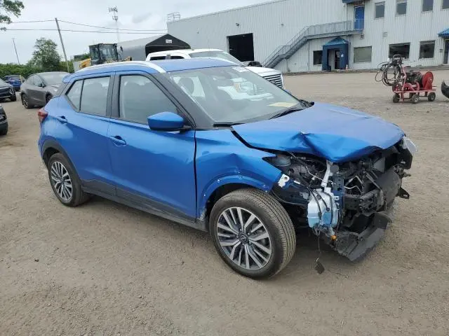 2024 NISSAN KICKS SV  