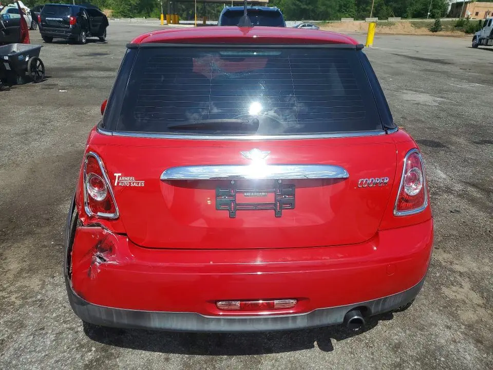 2011 MINI COOPER   