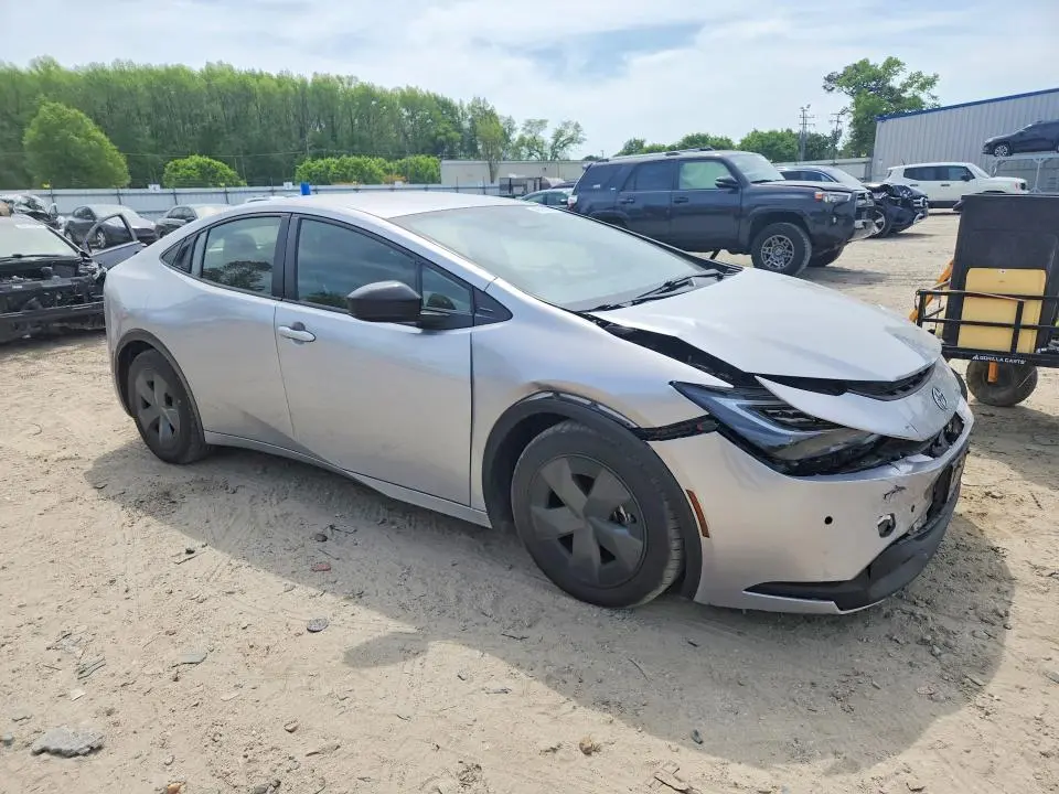2024 TOYOTA PRIUS LE  