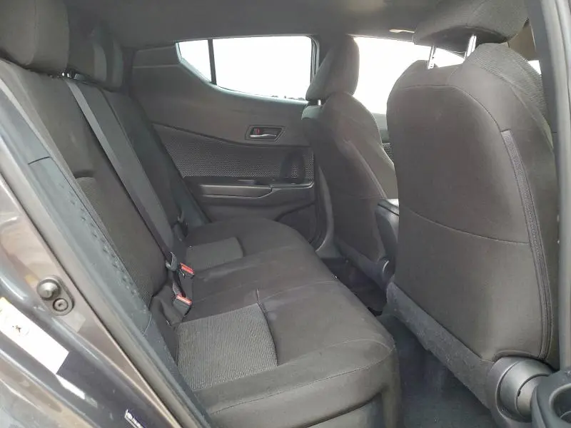 2019 TOYOTA C-HR XLE  