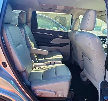 2016 TOYOTA HIGHLANDER LIMITED PLATINUM  
