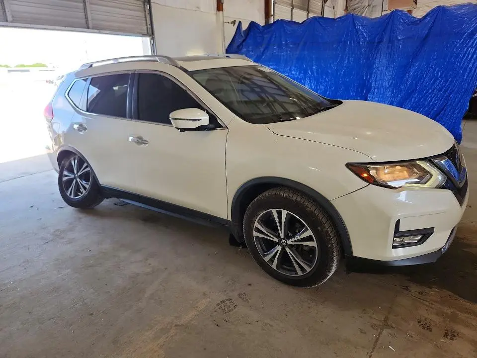 2020 NISSAN ROGUE SV  