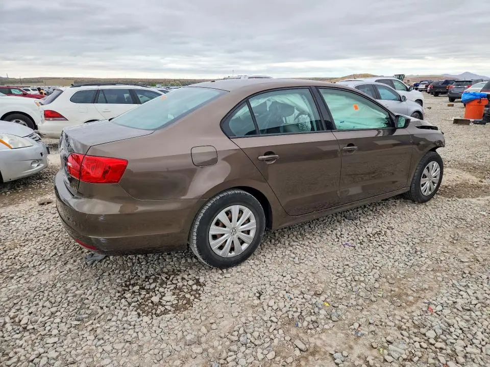 2014 VOLKSWAGEN JETTA BASE  