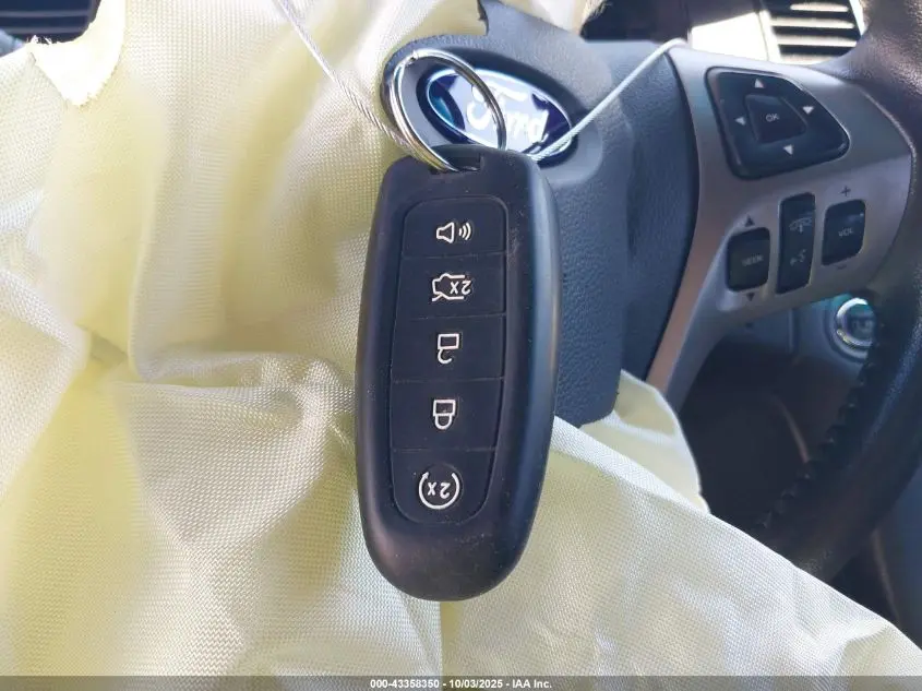 2016 FORD TAURUS SEL