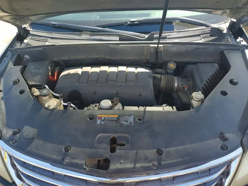 2013 CHEVROLET TRAVERSE LT  