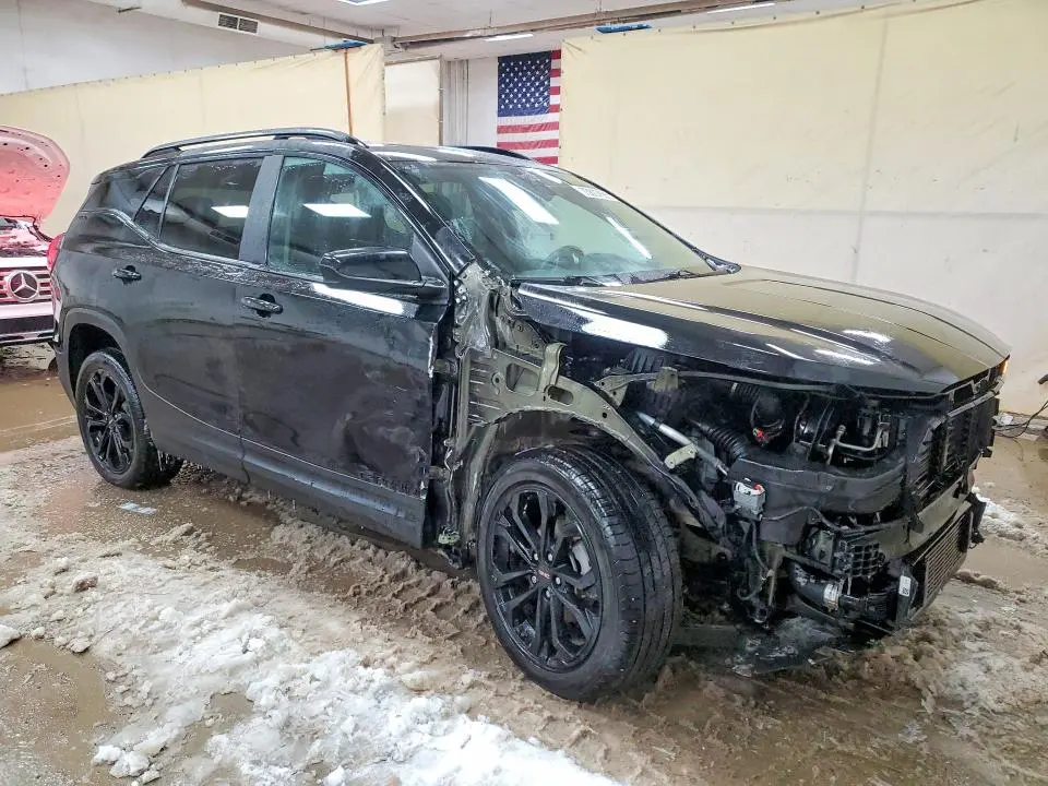 2022 GMC TERRAIN SLE  