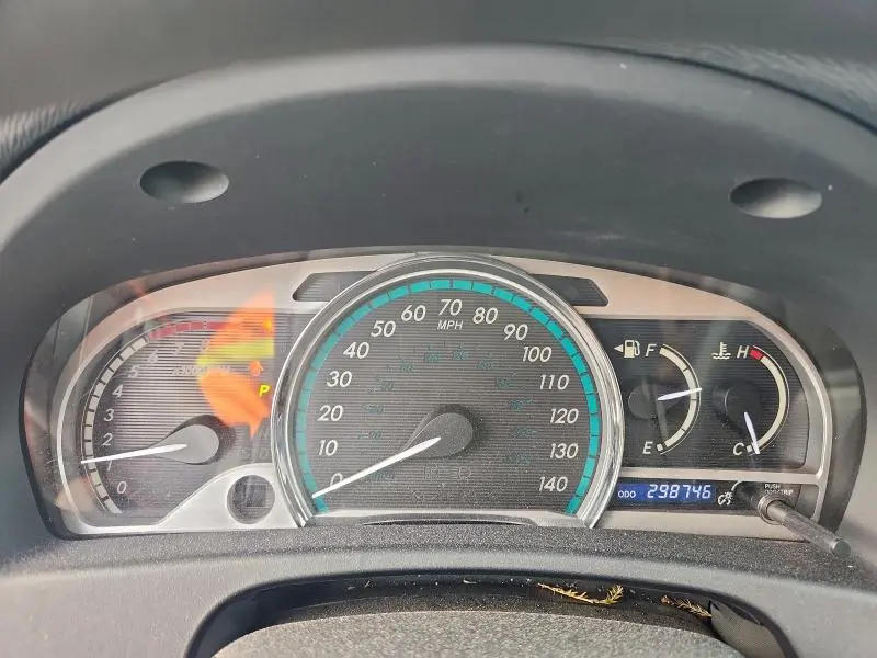 2012 TOYOTA VENZA LE  