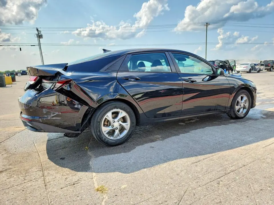 2021 HYUNDAI ELANTRA SE  