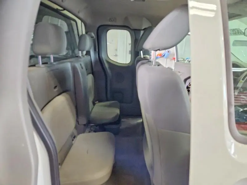 2015 NISSAN FRONTIER   