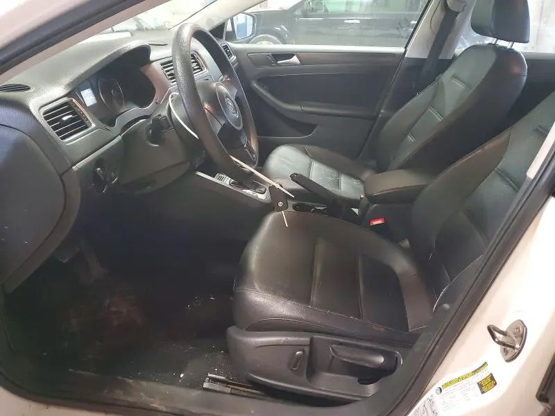 2014 VOLKSWAGEN JETTA SE  