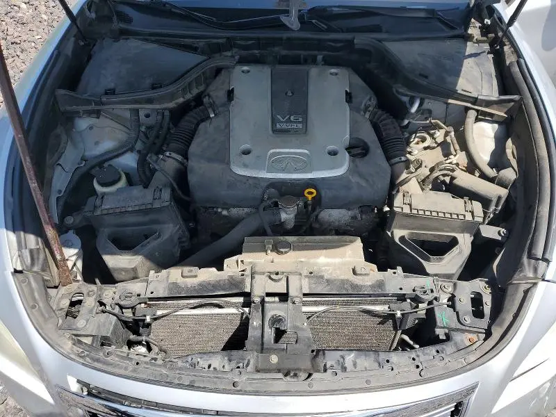 2013 INFINITI M37 X  