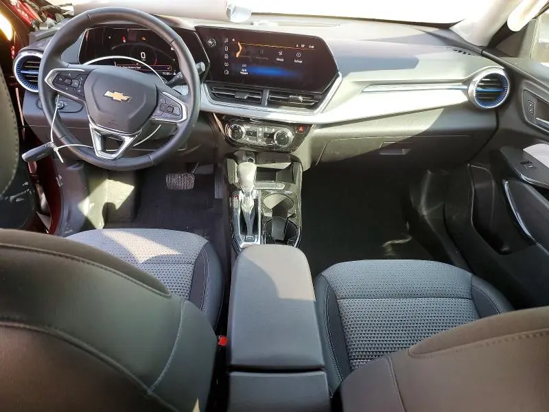 2025 CHEVROLET TRAX 1LT  