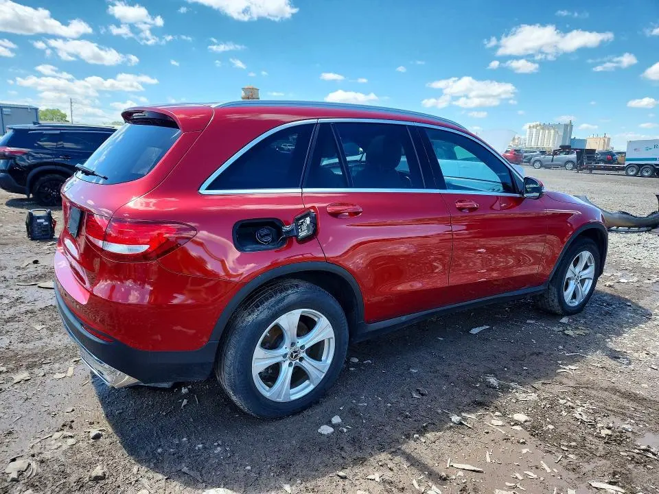 2017 MERCEDES-BENZ GLC 300  