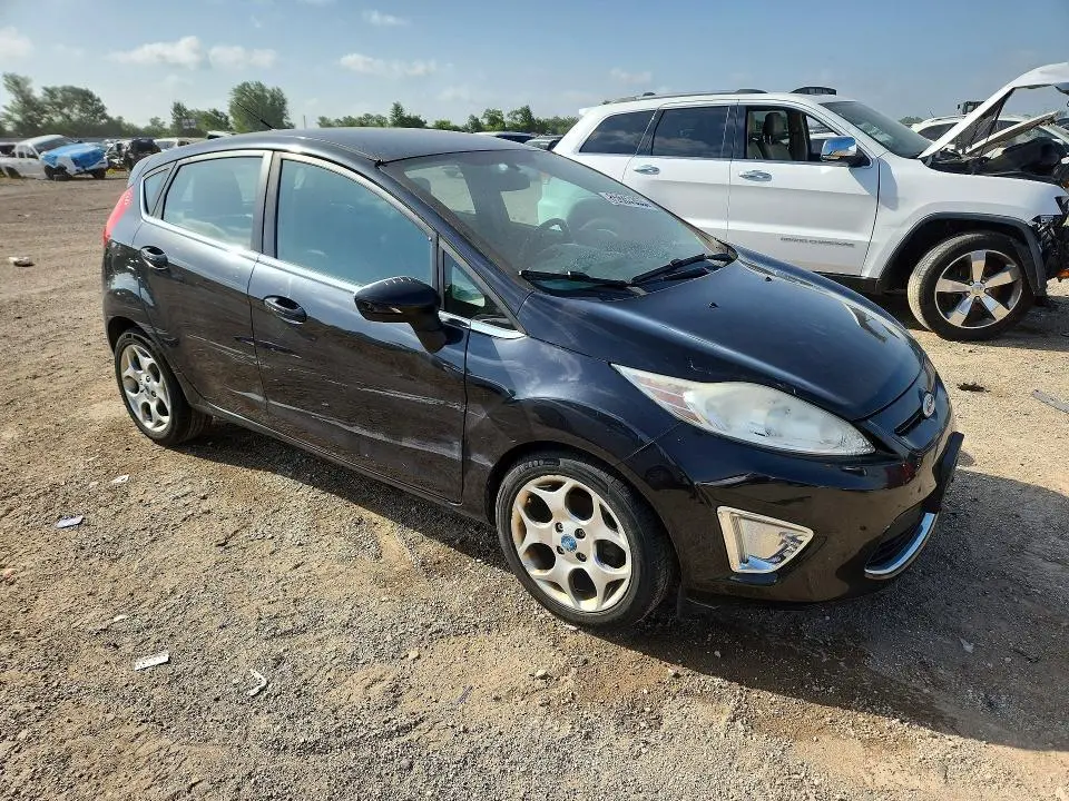 2011 FORD FIESTA SES  