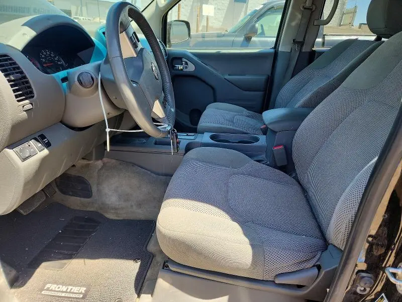 2018 NISSAN FRONTIER SV  