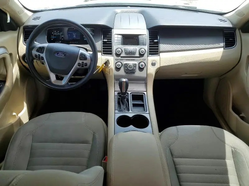 2015 FORD TAURUS SE  